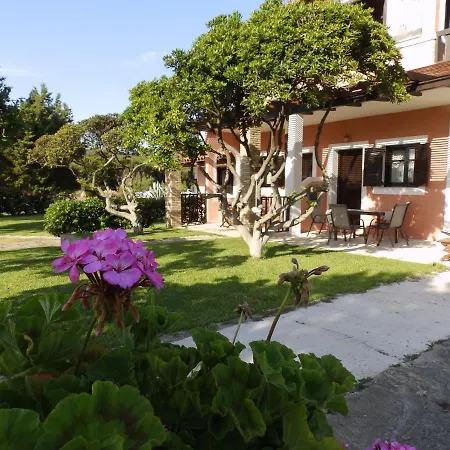 Διαμέρισμα Genari *